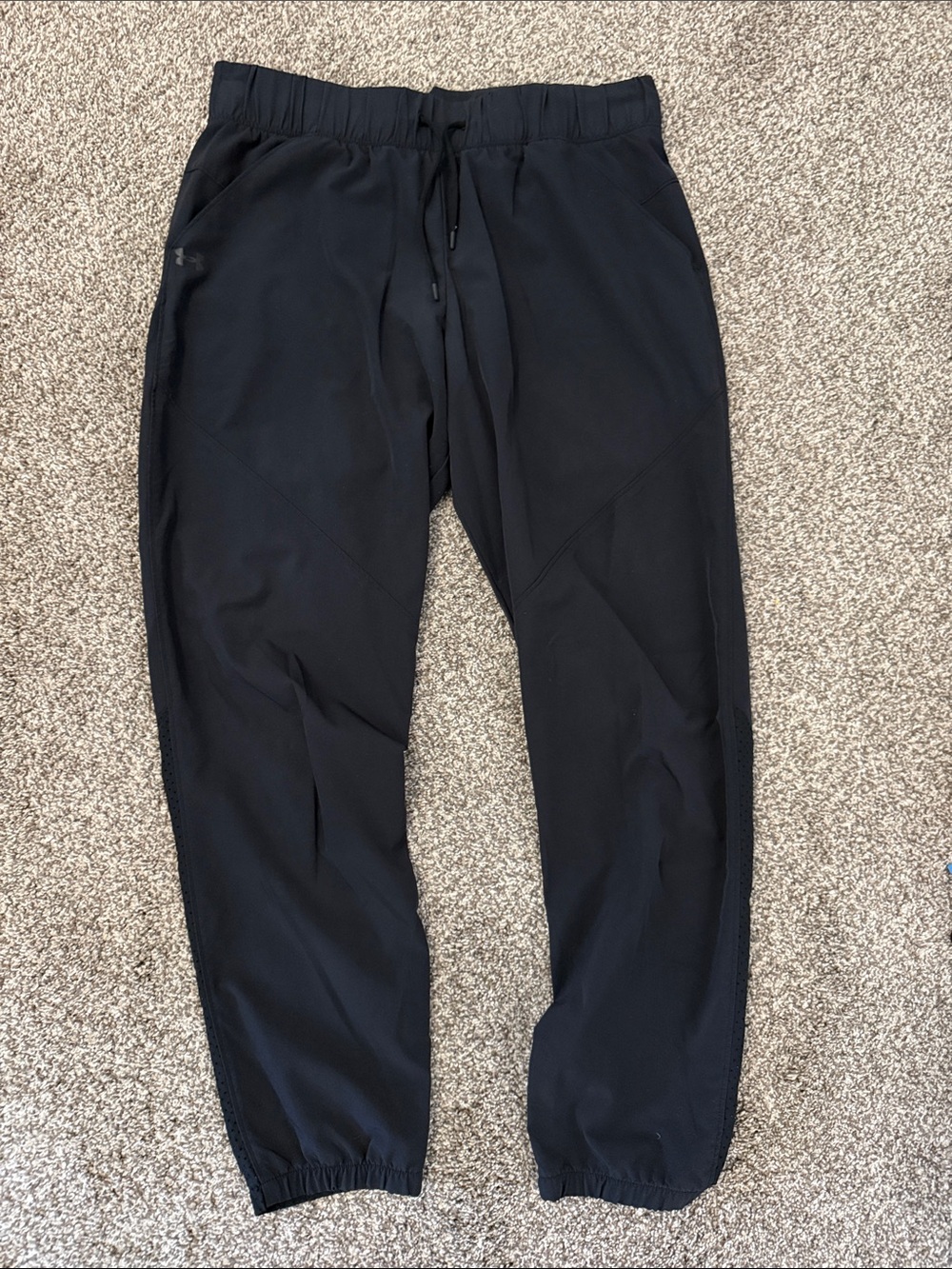 Women’s under armour Black Athletic Jogger Pants